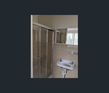 RENOVATED ONE BEDROOM UNIT - Photo 4