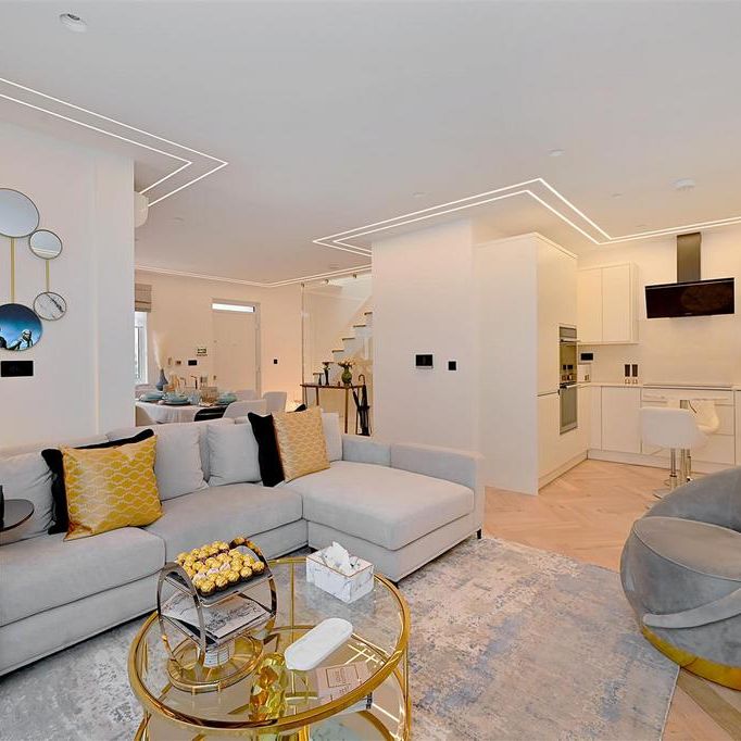 4 bedroom townhouse to rent - Photo 1