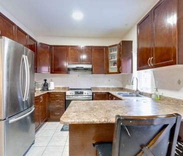 For Lease - 17 Maddybeth Crescent, Brampton, Ontario - Photo 6