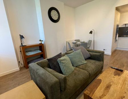 2 bedroom flat to rent - Photo 2