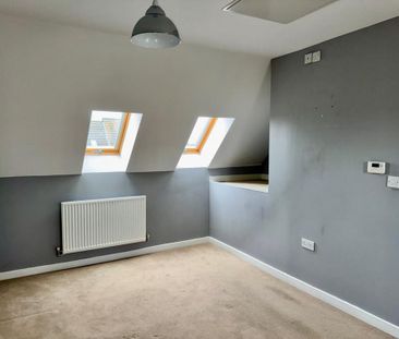 3 bedroom terraced house to rent - Photo 4