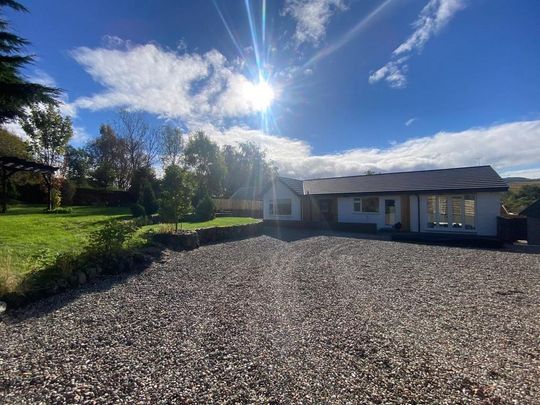 4 bedroom detached house to rent - Photo 1