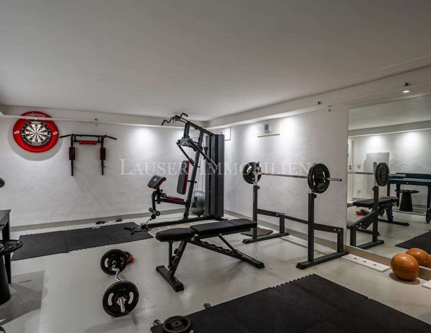 Modern möblierte Drei-Zimmer-Galerie-Wohnung in S-Sonnenberg - Photo 1