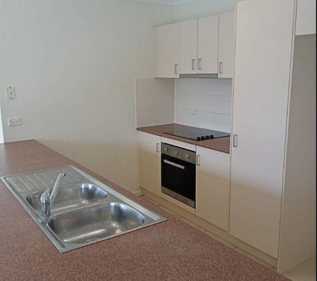 6 Stella Street, 4815, Kelso Qld - Photo 2