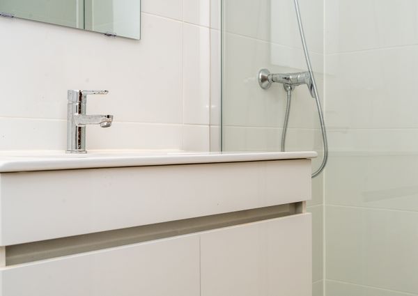 2+1 Bedroom Apartment in Canidelo (Remodeled)