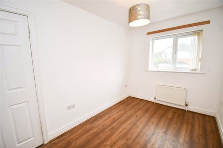 Oakwood Park, CH43 7RU, Prenton - Photo 5