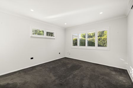 8a Lilley Street, East Toowoomba QLD 4350 - House For Rent - $700 | Domain - Photo 2