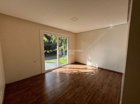 Casa em Condomínio com 4 quartos e 250m² para alugar em Reserva da Serra, Canela. - Photo 3