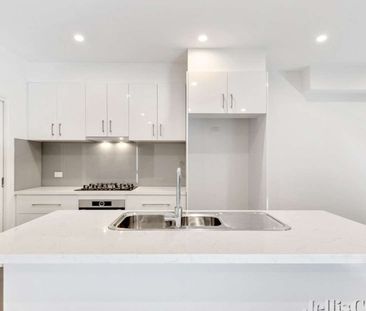 13A Liberty Parade, Ivanhoe - Photo 1