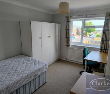4 bedroom detached house to rent - Photo 6
