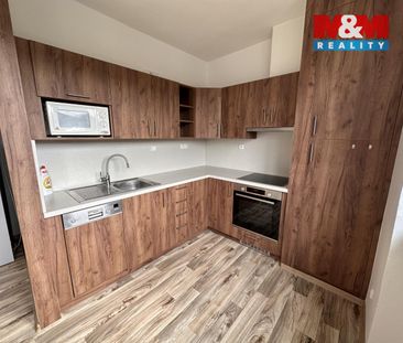 Pronájem bytu 3+1 77 m², Pod Horou 55, Jimramov - Photo 3