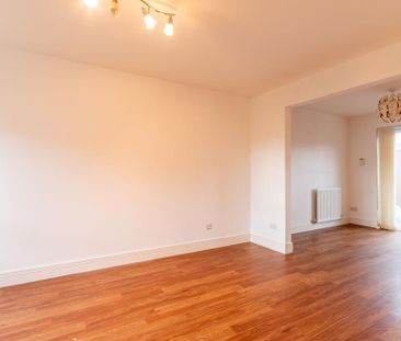 3 bedroom terraced house to rent - Photo 3