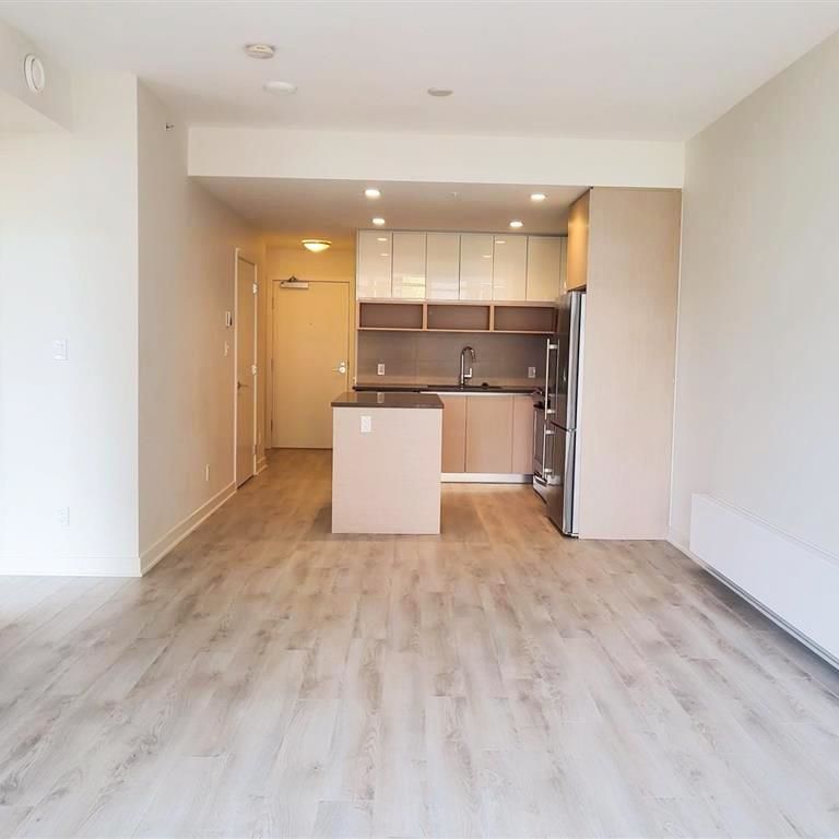 8850 University Crescent Crescent #517, Burnaby, BC V5A0C8 - Photo 1