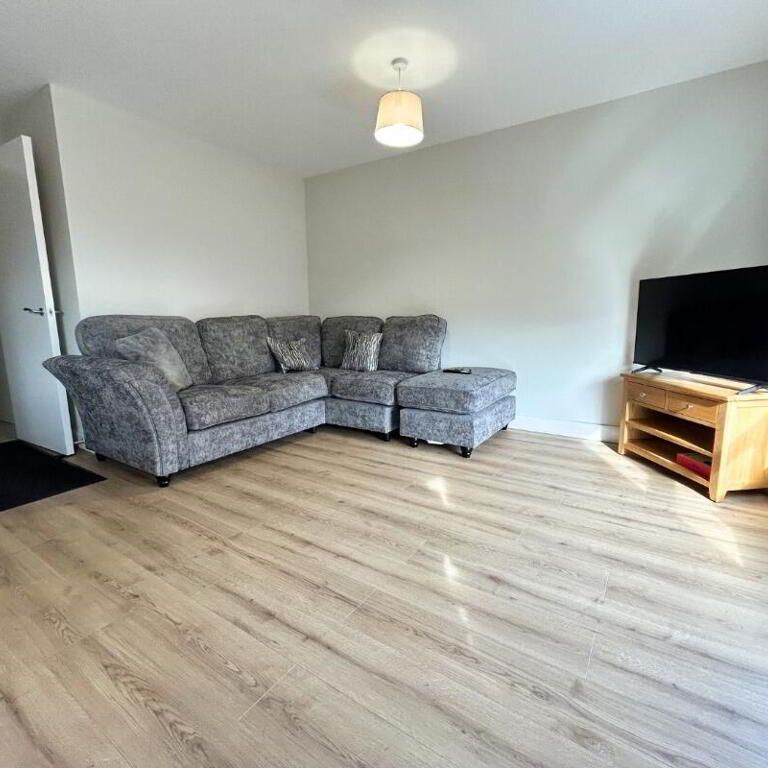 403 College Court Central, Belfast, BT1 6BF - Photo 1