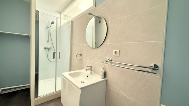 2 PIECES CHATOU, - Photo 1