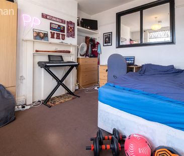 4 bedroom terraced house to rent - Photo 6