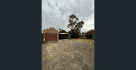 Quiet, Convenient Living Just Minutes from Geelong CBD - Photo 3