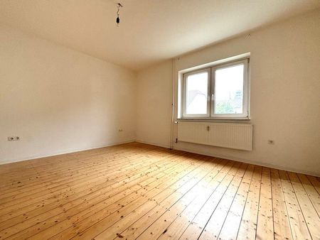 Stilvoller Wohnen: 3-Zimmer Wohnung mit aufgearbeiteten Holzdielen als Bodenbelag - Foto 5