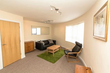 2 bedroom apartment to rent - Photo 3