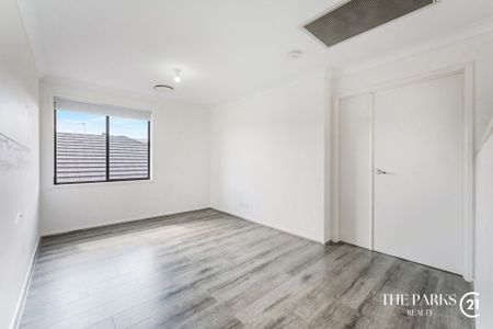 Ultra-Modern Family Home in the Heart of Marsden Park - Photo 5