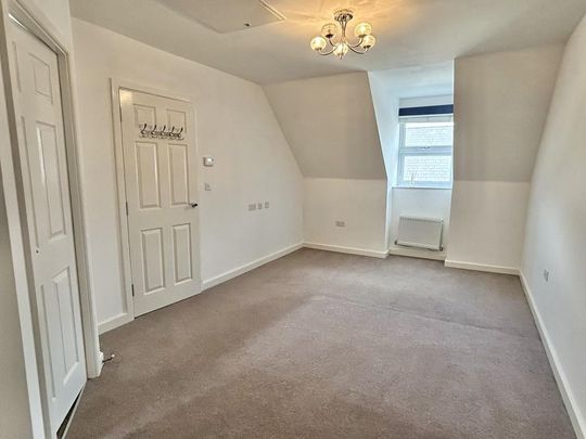 3 bedroom semi-detached house to rent - Photo 1