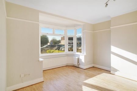 Winsford Terrace, Great Cambridge Road, London N18 - Photo 3
