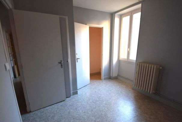 Location Appartement 2 pièces 41m² AUBENAS 07200 - Photo 1