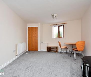 Apt 1, John Longs Court, Beersbridge Road, Belfast, BT5 4RX - Photo 2