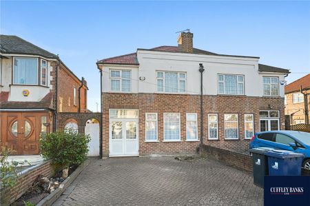 3 bedroom semi-detached house to rent - Photo 5