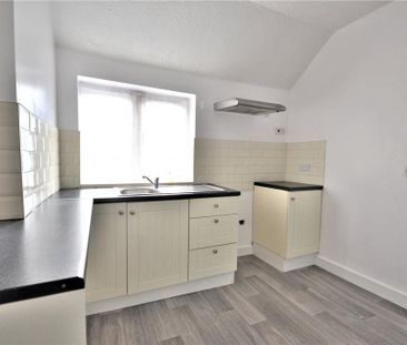 1 bedroom maisonette to rent - Photo 2