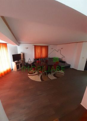 Casa de închiriat Eleganta si Spatioasa in Bran. - Fotografie 1