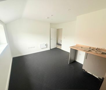 Sherborne Road, Yeovil, Somerset - Photo 2