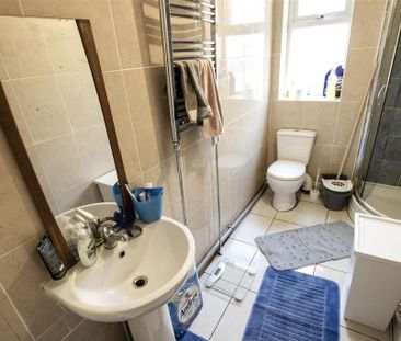 6 bedroom house to rent - Photo 2