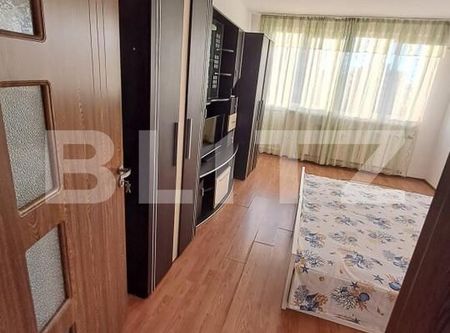 Garsonieră mobilată și utilată, dotată cu AC, situată pe Calea București - Fotografie 2