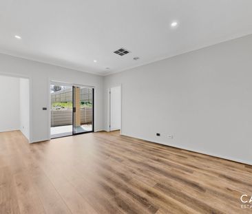 9 Sermon Street, Cranbourne South - Photo 1