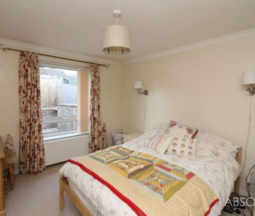 3 bedroom semi-detached house to rent - Photo 4