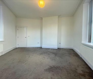 2 bedroom end of terrace house to rent - Photo 4