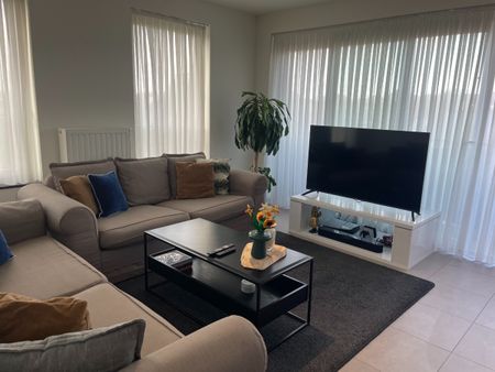 Rustig gelegen twee-slaapkamer appartement + autostandplaats - Photo 3