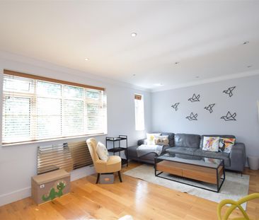 2 bedroom maisonette - Photo 3