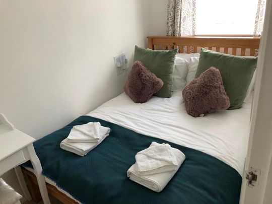 1 Bed Flat, Broad Street, BN2 - Photo 1