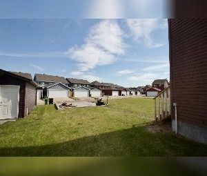 3 Bed 2.5 Bath Family Home Orchards SW Edmonton - Photo 6