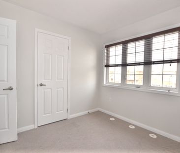 For Lease - 354 Prosser Circle, Milton, Ontario - Photo 4