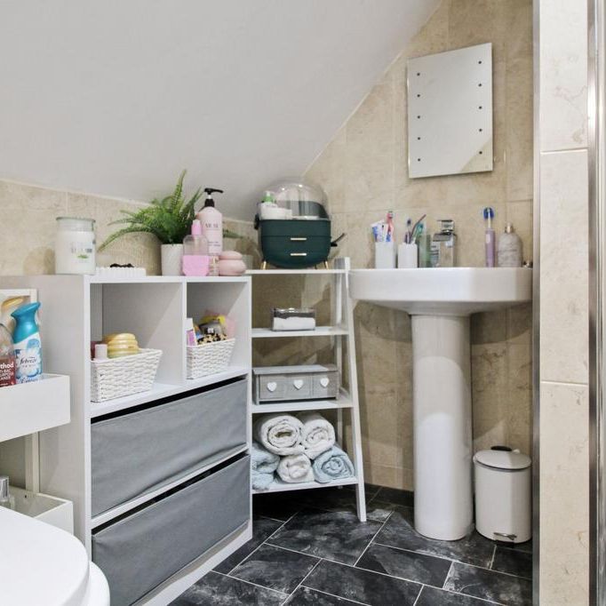 5 bedroom detached house to rent - Photo 1