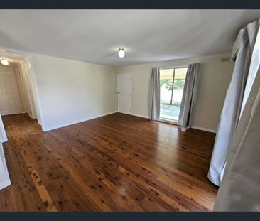 3 Bedroom House - West Tamworth - Photo 3