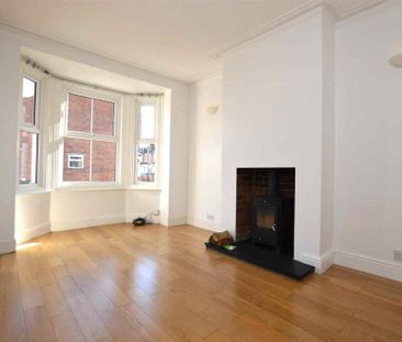 4 bedroom terraced house to rent - Photo 3