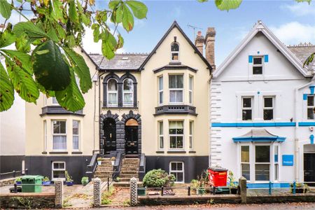 2 bedroom flat to rent - Photo 4