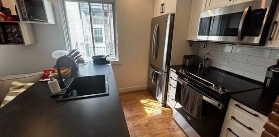 Cession de bail/Lease transfer | Villeray | 1er Aout ou Septembre (Annuel)/1st August or September (Annual) - Photo 2