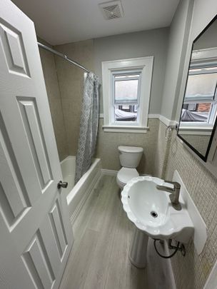 For Lease - 437 Charlotte Street Unit# Upper, London East, Ontario - Photo 1