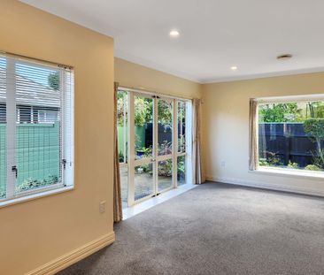 Townhouse Living - Photo 5