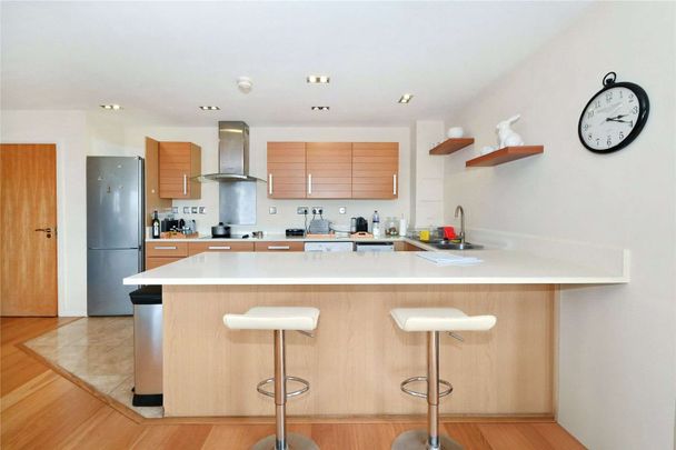 An outstanding, and larger than average two bedroom premier apartment, with a vast private roof terrace. - Photo 1